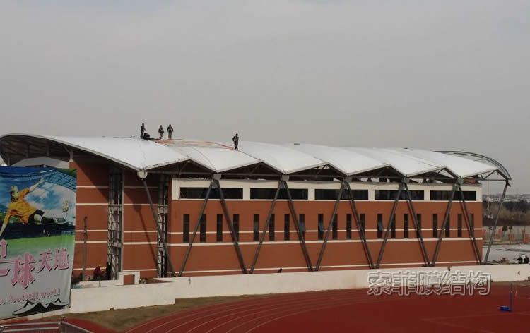 ���������Ĥ�ṹ